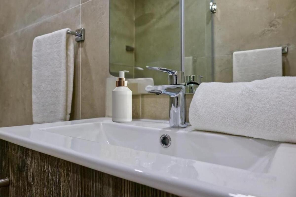 Memorias 76685 Al - Here Will Have A Wonderful & Memorable Stay!